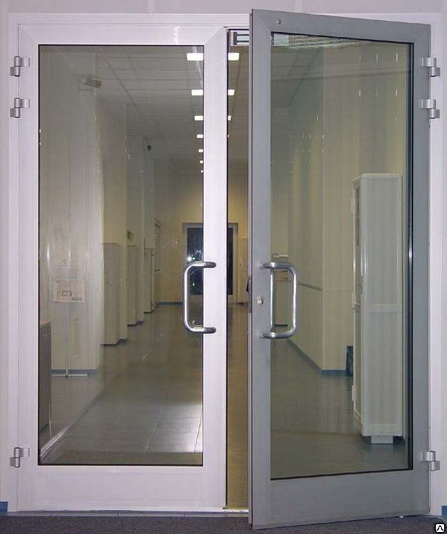 Дверь из алюминиевых профилей