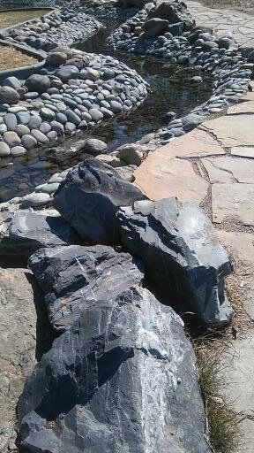 Природный камень валун для ландшафта (глыба) со мхом 2