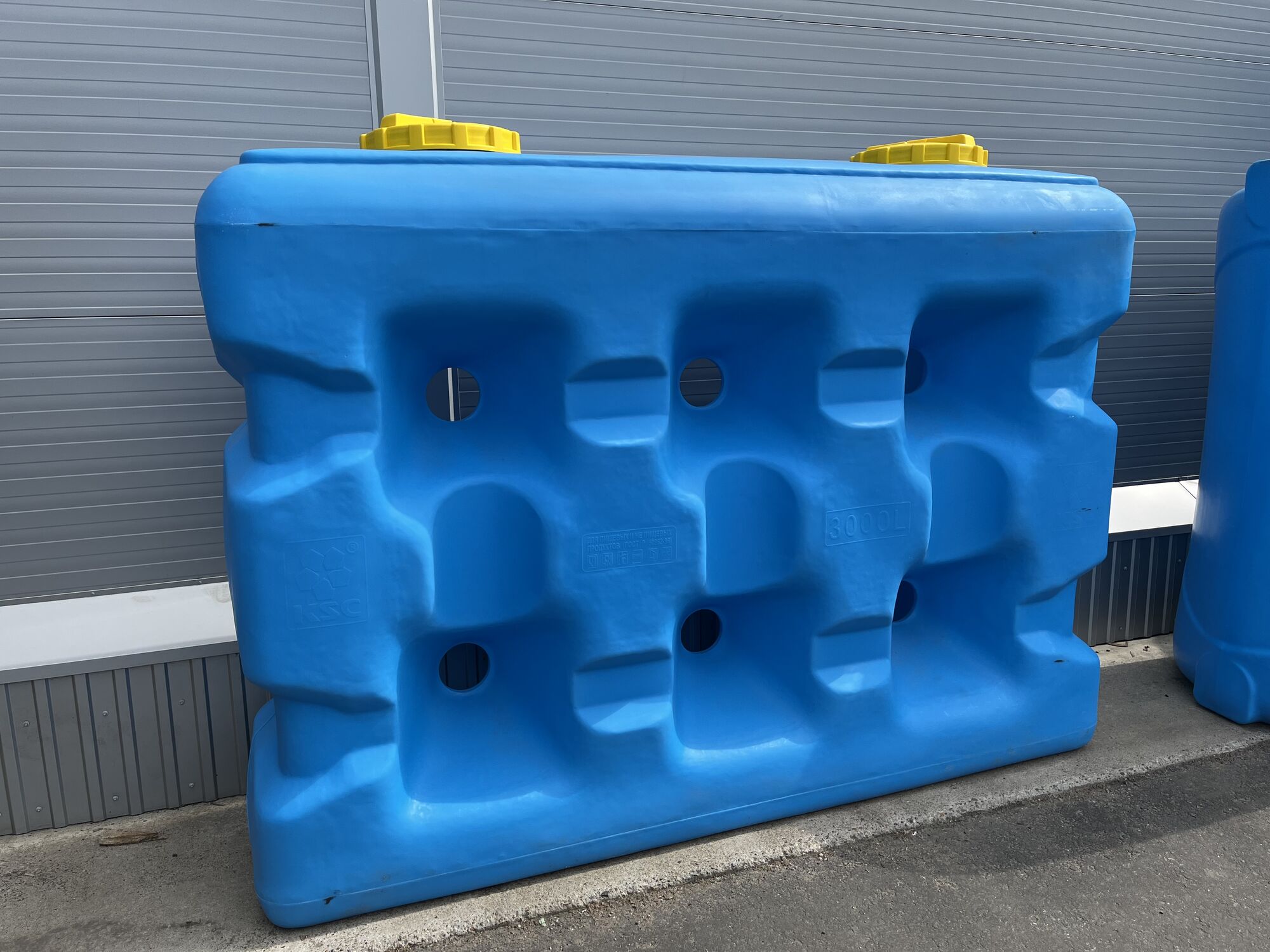 Бак 3000 литров пластиковый прямоугольный для воды, дизтоплива, водоснабжения, полива