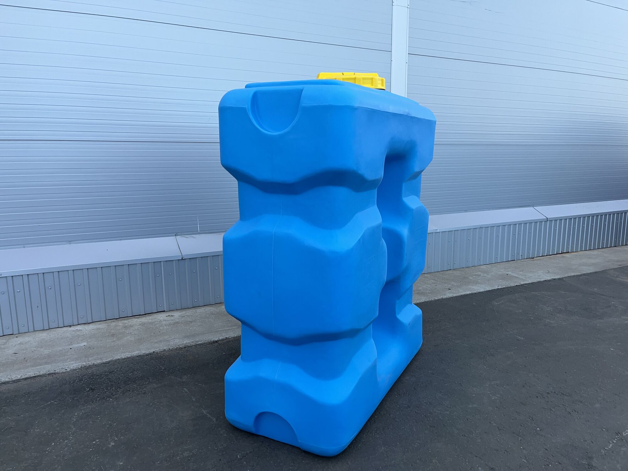Накопительная пластиковая емкость для воды 1500 литров прямоугольная для хранения 4