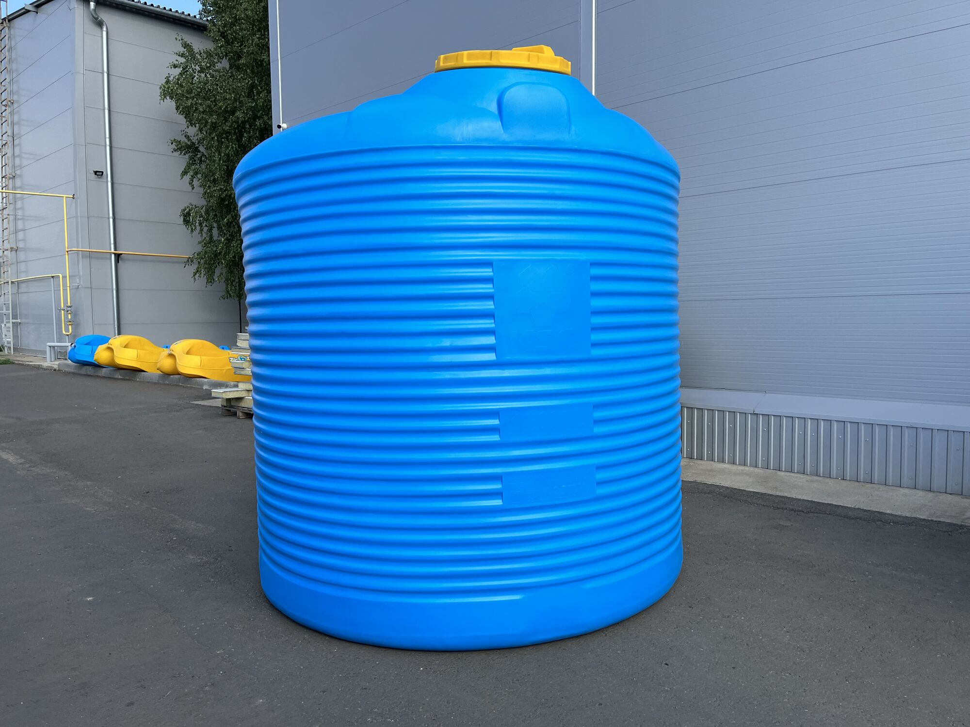 Накопительная емкость 10000 литров (10 куб.м) для водоснабжения и полива в СНТ, садоводческих товариществах