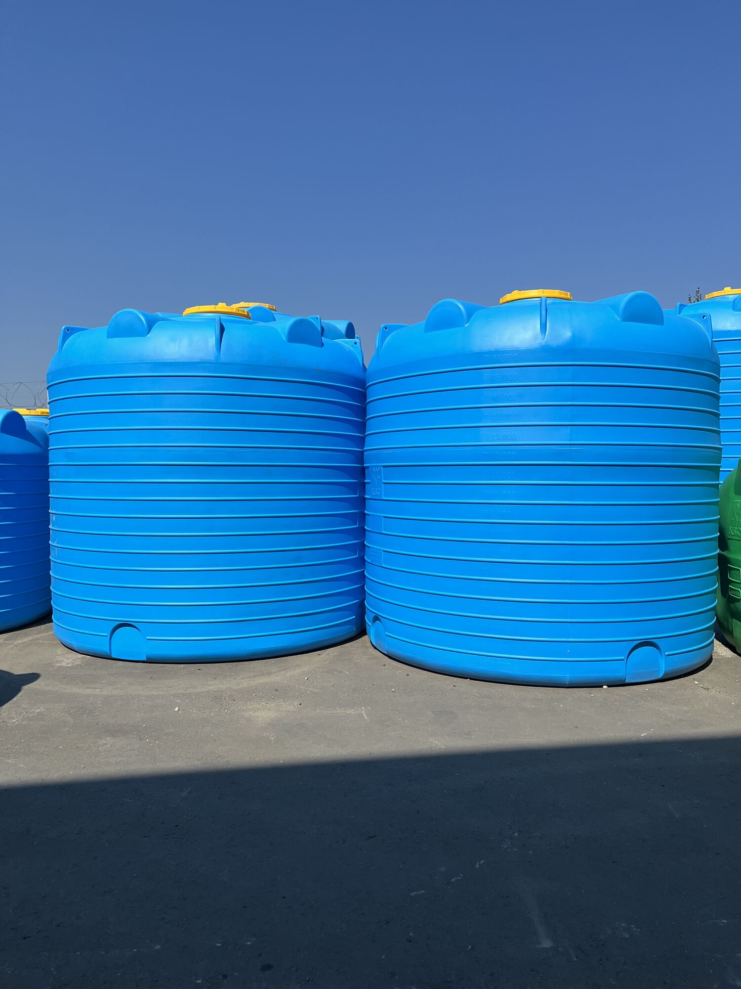 Бочка для полива пластиковая 20 м3 -20000 литров, капельного автополива, водоснабжения в СНТ, дачных товариществах
